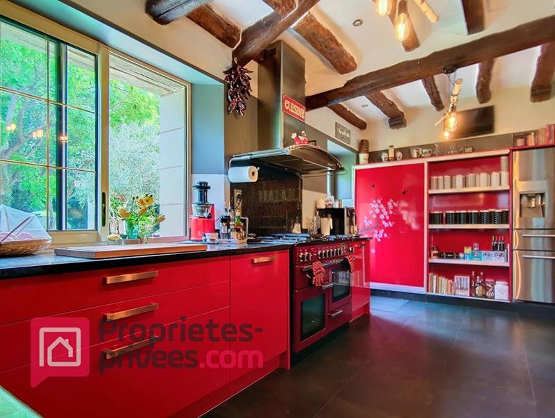 Propriété - 280 m² - 8 pièces