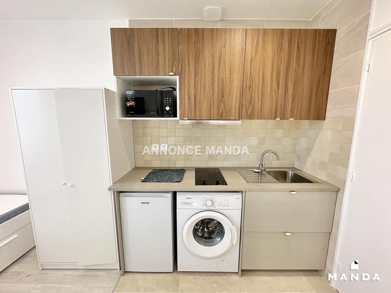 Studio - 15 m² - 1 pièce