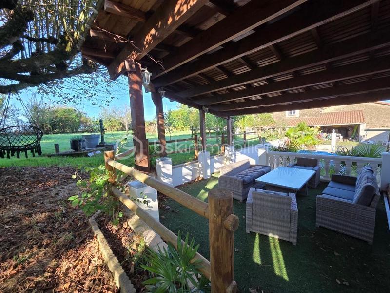 Maison en pierre - 188 m² - 7 pièces