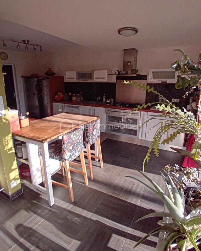 Maison - 125 m² - 7 pièces