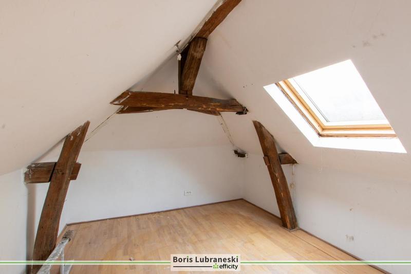 Appartement - 177 m² - 8 pièces