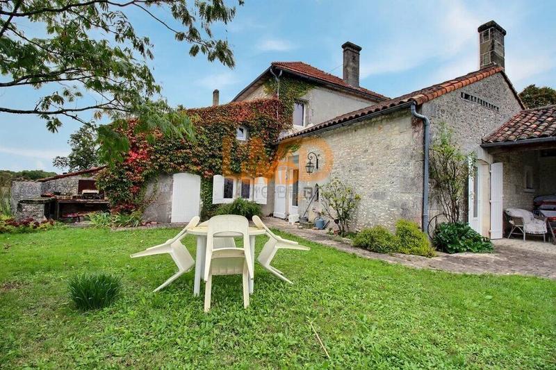 Maison bourgeoise - 292 m² - 10 pièces