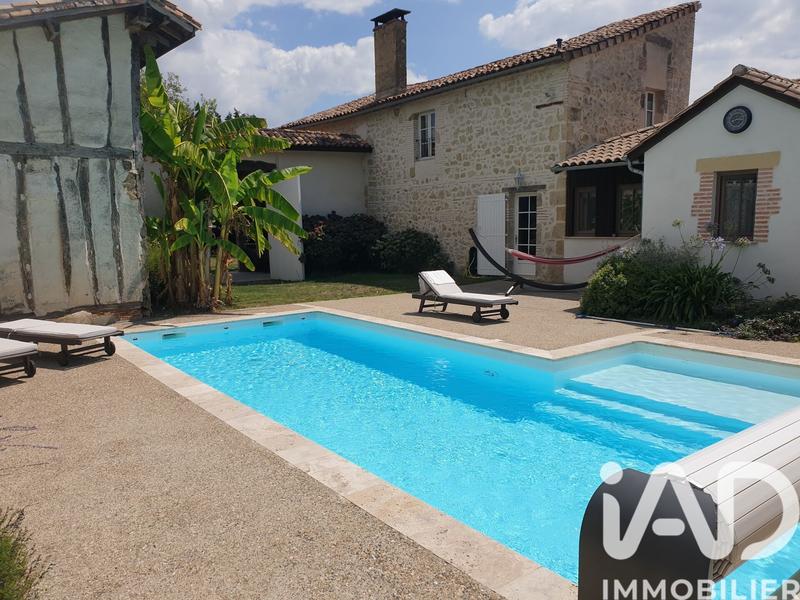 Maison de campagne - 318 m² - 9 pièces