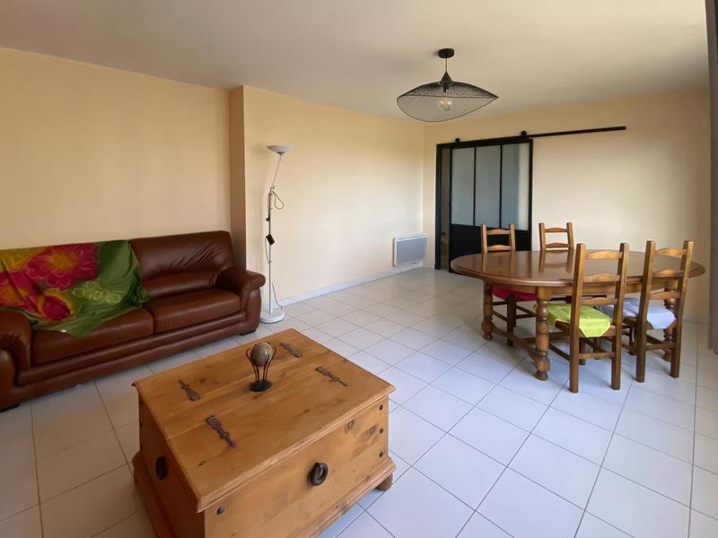 Maison - 198 m² - 9 pièces