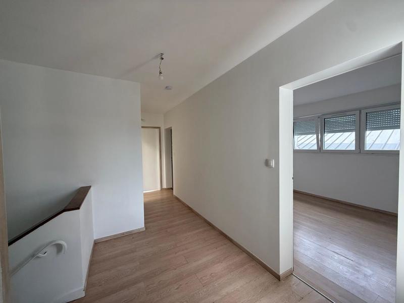 Maison - 140 m² - 6 pièces