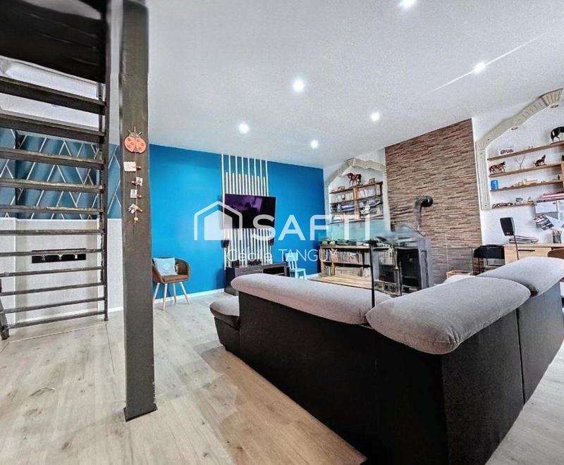 Maison - 220 m² - 9 pièces