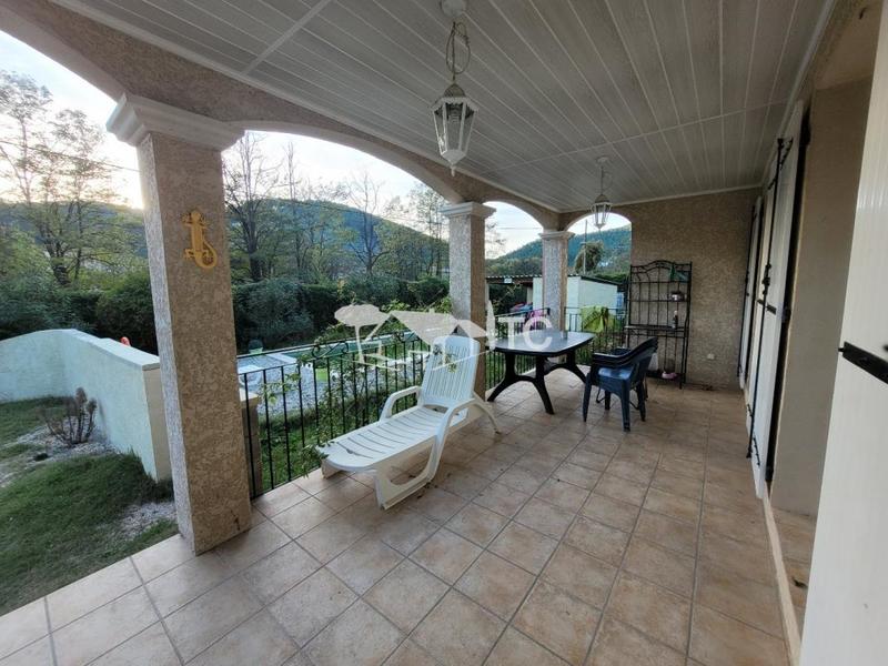 Maison - 108 m² - 4 pièces