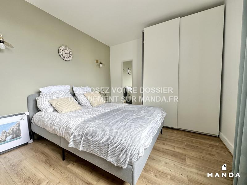 Chambre - 11 m² - 5 pièces