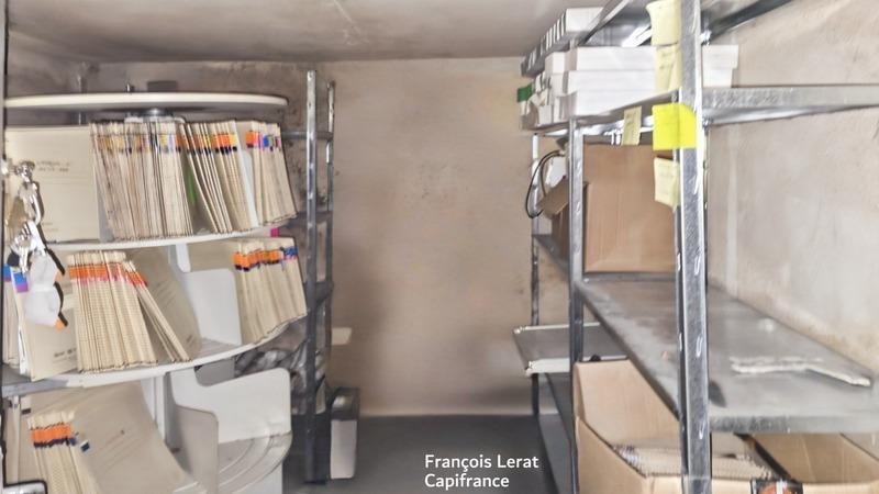 Local d'activité / Entrepôt - 83 m² - 6 pièces