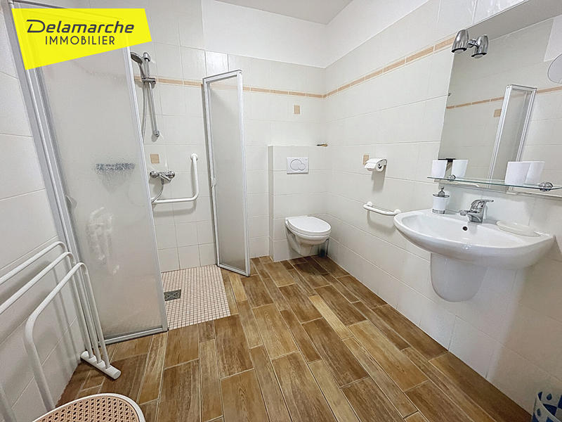 Maison - 308 m² - 12 pièces