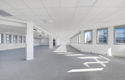 Bureau - 580 m²