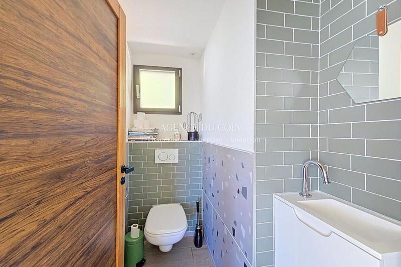 Maison - 215 m² - 6 pièces