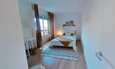 Chambre - 25 m² - 5 pièces