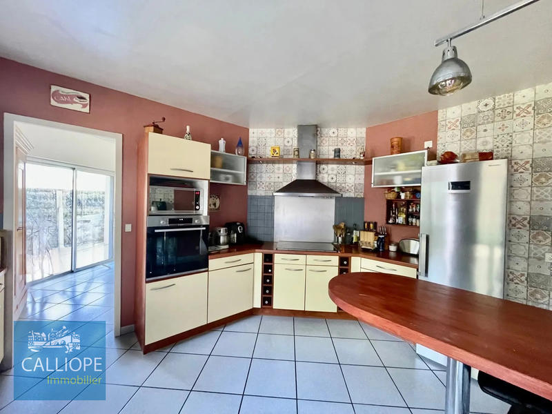 Maison - 166 m² - 7 pièces