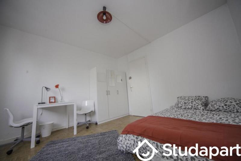 Chambre - 16 m² - 1 pièce