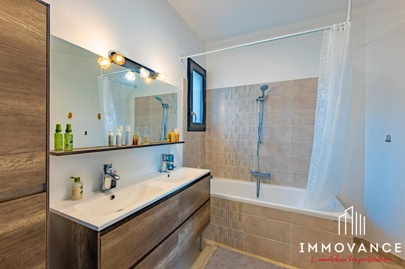 Villa - 170 m² - 5 pièces