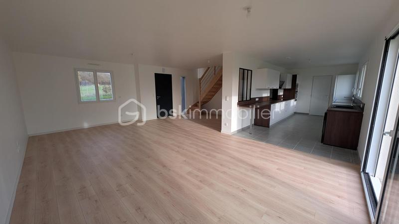 Maison - 145 m² - 8 pièces