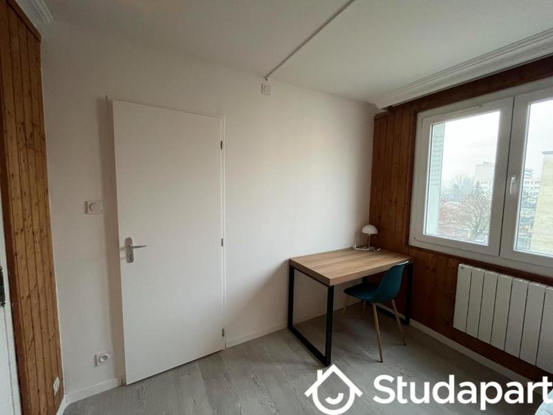 Chambre - 10 m² - 1 pièce