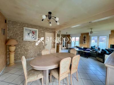 Maison - 140 m² - 5 pièces