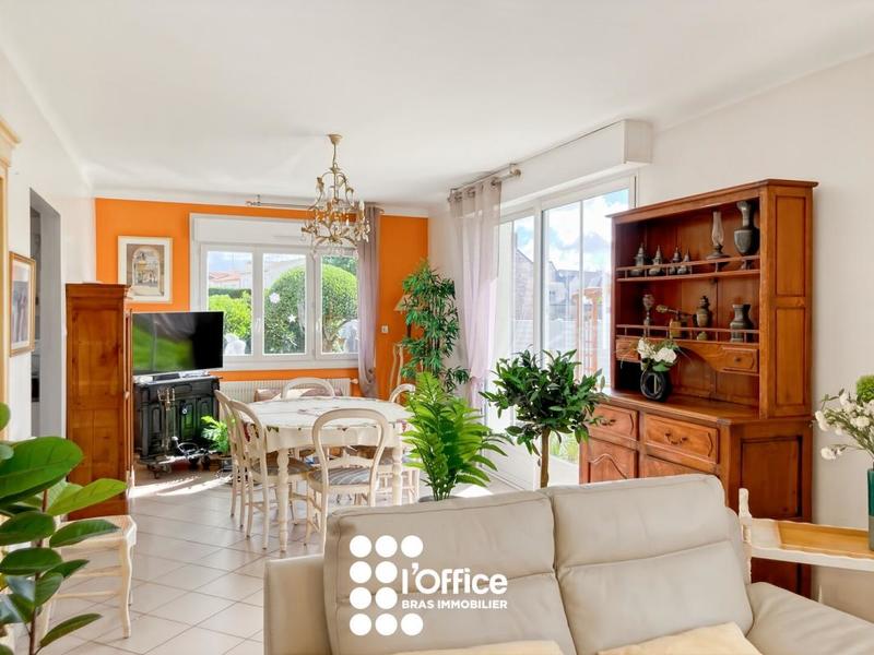 Maison - 187 m² - 6 pièces