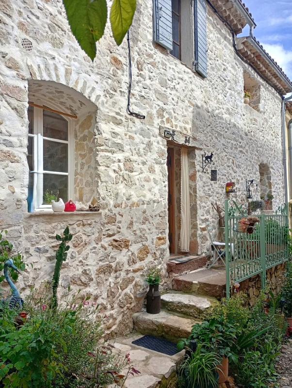 Maison - 102 m² - 5 pièces