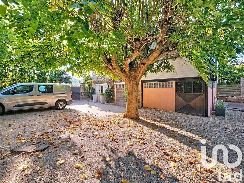 Maison - 205 m² - 7 pièces