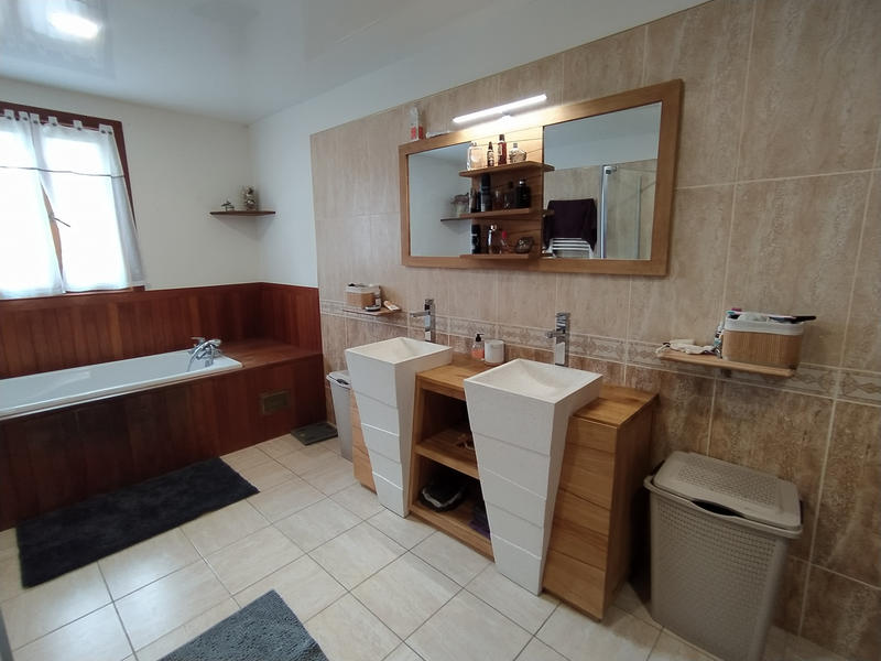 Maison - 156 m² - 5 pièces