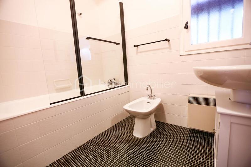 Maison - 181 m² - 6 pièces