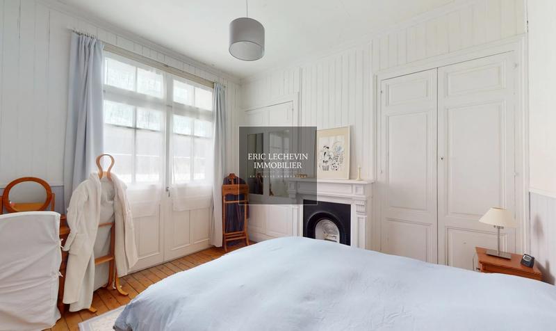 Maison - 145 m² - 8 pièces