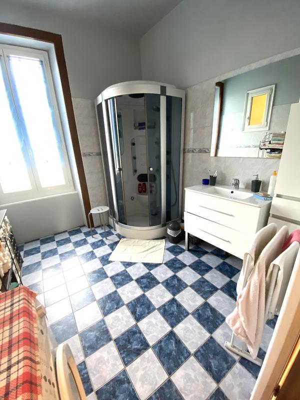 Maison ancienne - 243 m² - 7 pièces