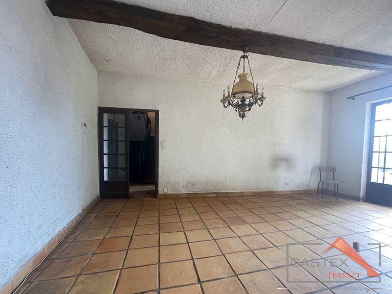 Maison - 334 m² - 9 pièces