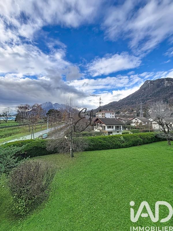 Appartement - 93 m² - 5 pièces