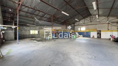 Local commercial - 630 m²