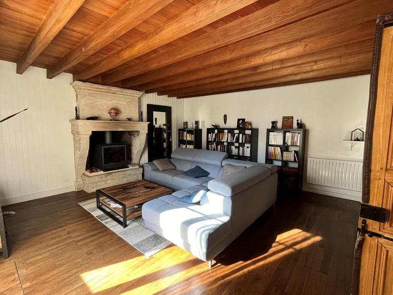 Maison - 246 m² - 7 pièces