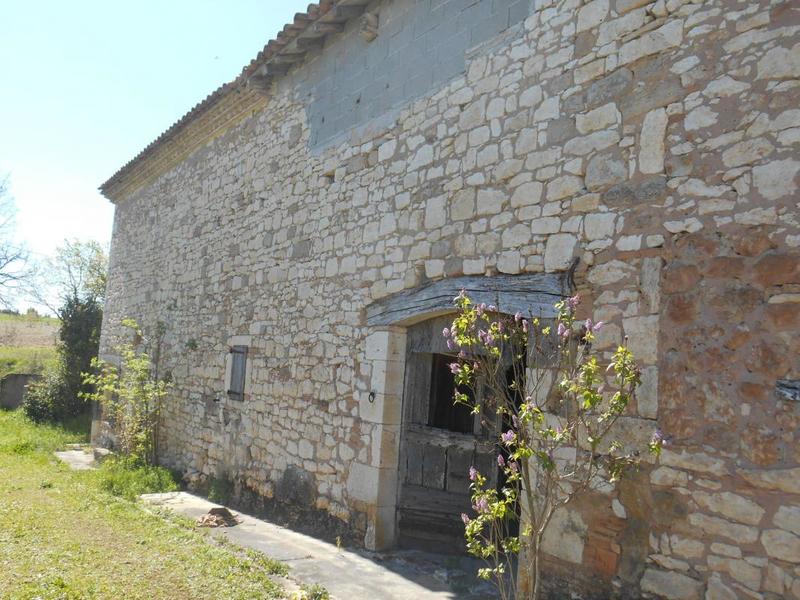 Propriété - 790 m² - 7 pièces