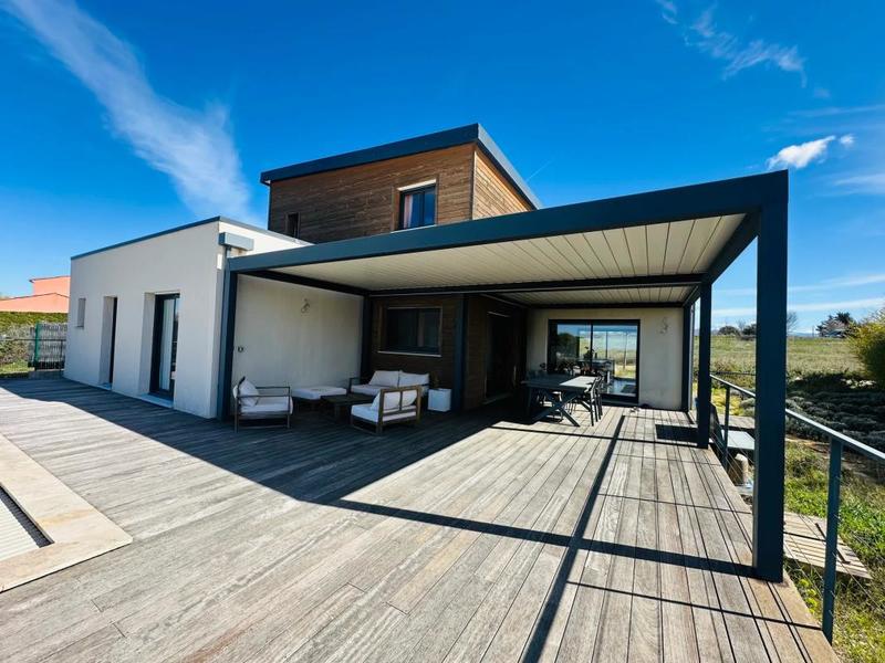 Maison - 152 m² - 7 pièces