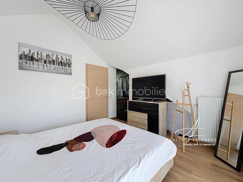 Appartement - 90 m² - 5 pièces