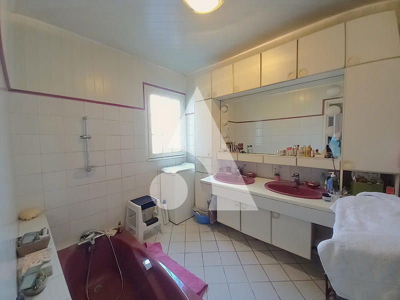 Maison - 155 m² - 7 pièces