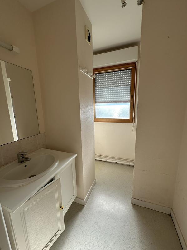 Appartement - 84 m² - 4 pièces