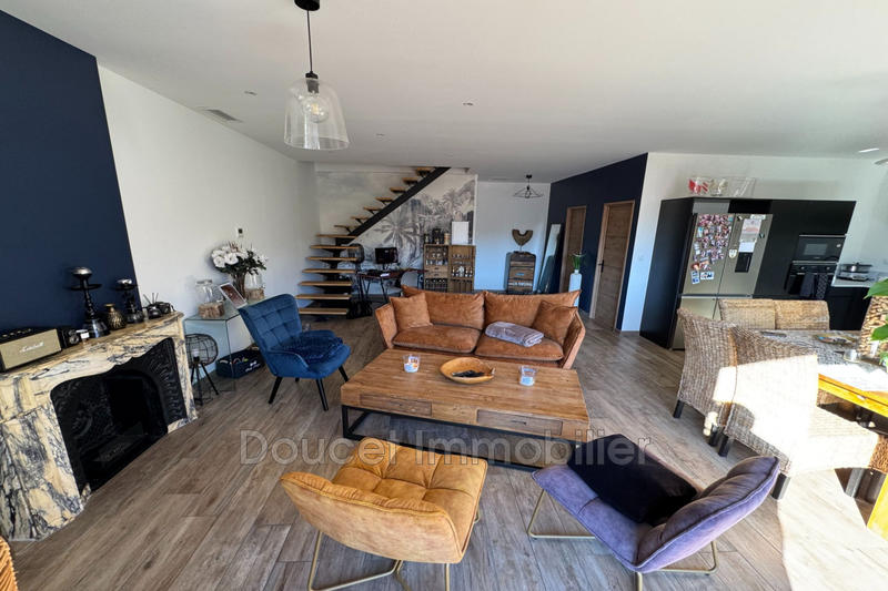 Appartement - 110 m² - 3 pièces