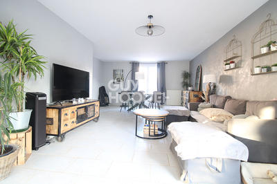 Maison - 137 m² - 7 pièces