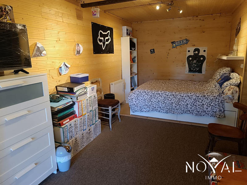 Propriété - 240 m² - 5 pièces