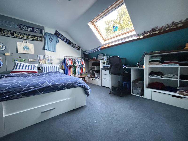 Maison - 180 m² - 8 pièces