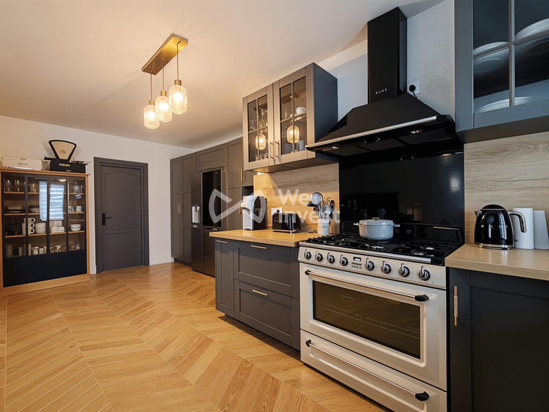 Maison ancienne - 260 m² - 10 pièces