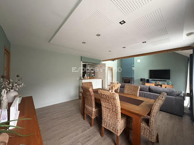 Maison - 143 m² - 6 pièces