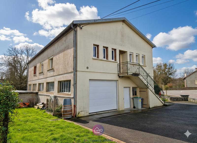 Maison - 92 m² - 5 pièces