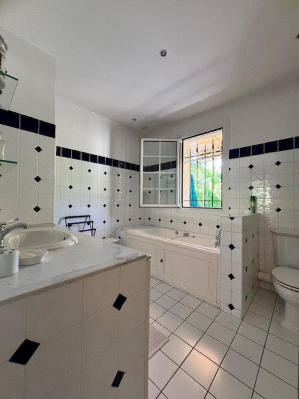 Maison de maîtres - 190 m² - 6 pièces