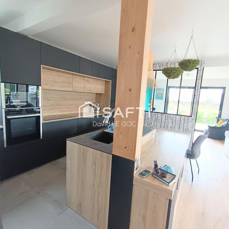 Maison - 131 m² - 6 pièces