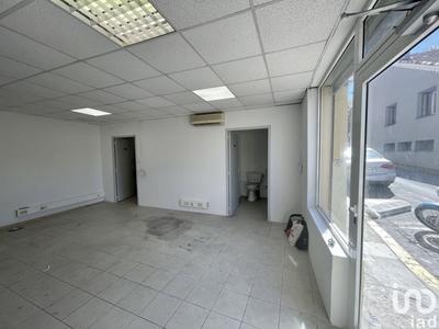 Local commercial - 85 m² - 4 pièces