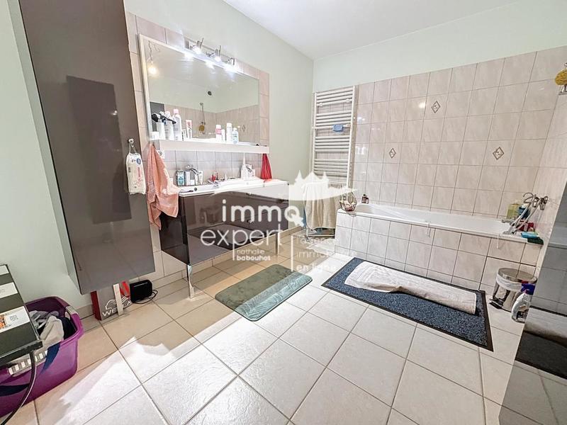 Duplex - 111 m² - 4 pièces